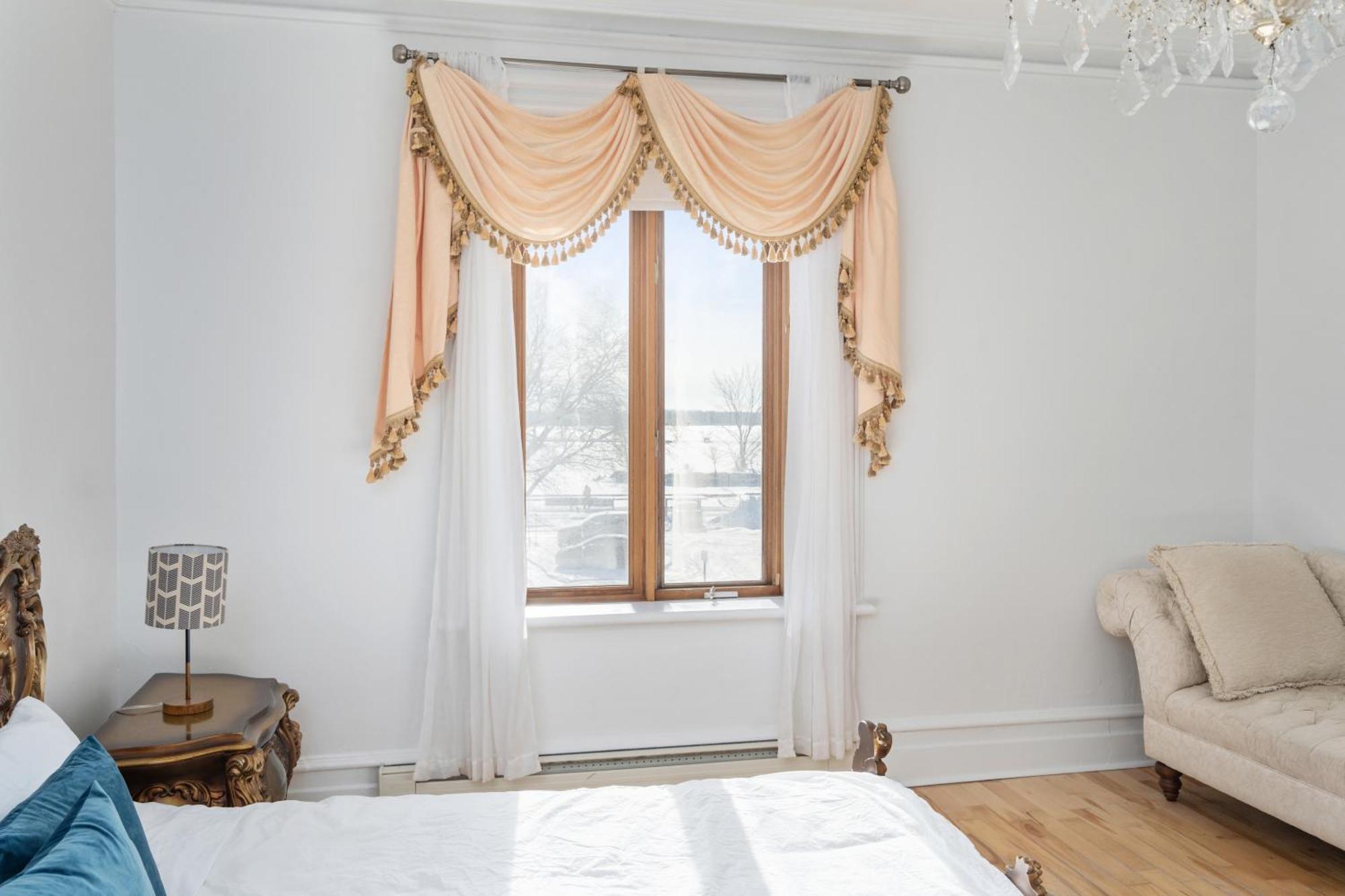 Centennial 6-Bedroom Waterfront Palace Sleeps 14 Montréal Buitenkant foto